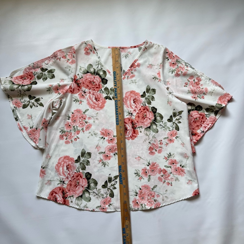 Floral V-Neck Women's Top size M/L‎ Flowy peekaboo arms polyester - Picture 6 of 8